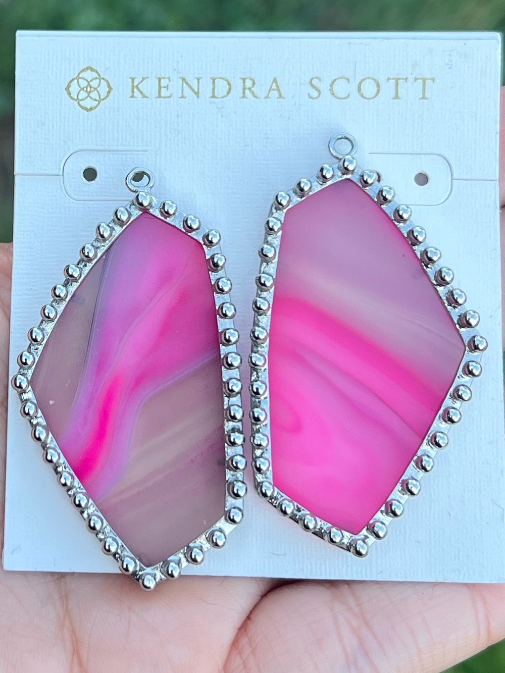 RARE kendra Scott pink agate huttons